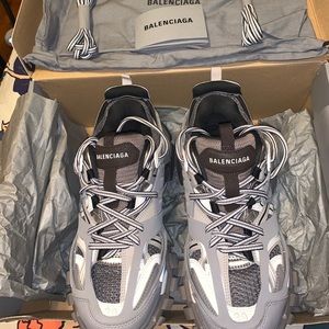 Balenciaga Track 2.0 Trainers